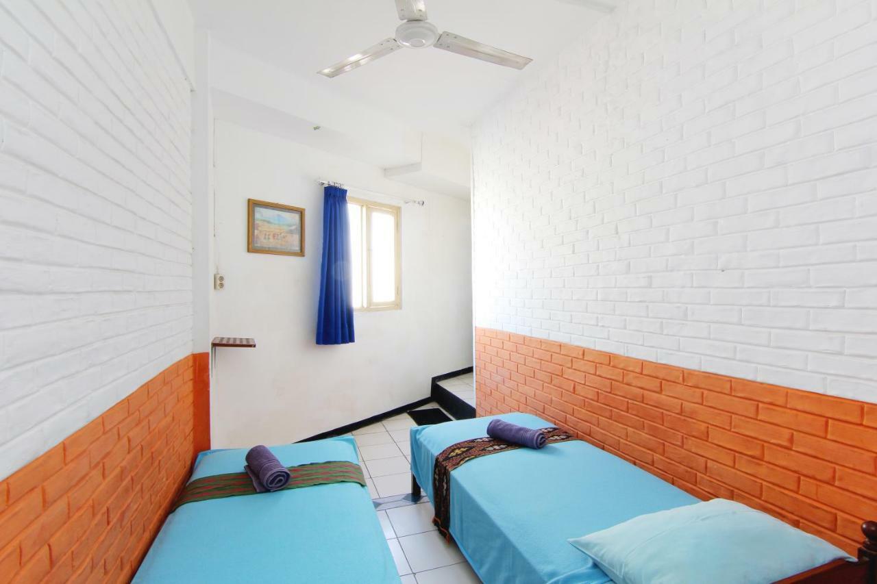 Neo Moritz Homestay Бандунг Екстериор снимка