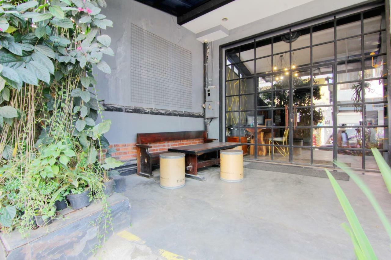 Neo Moritz Homestay Бандунг Екстериор снимка